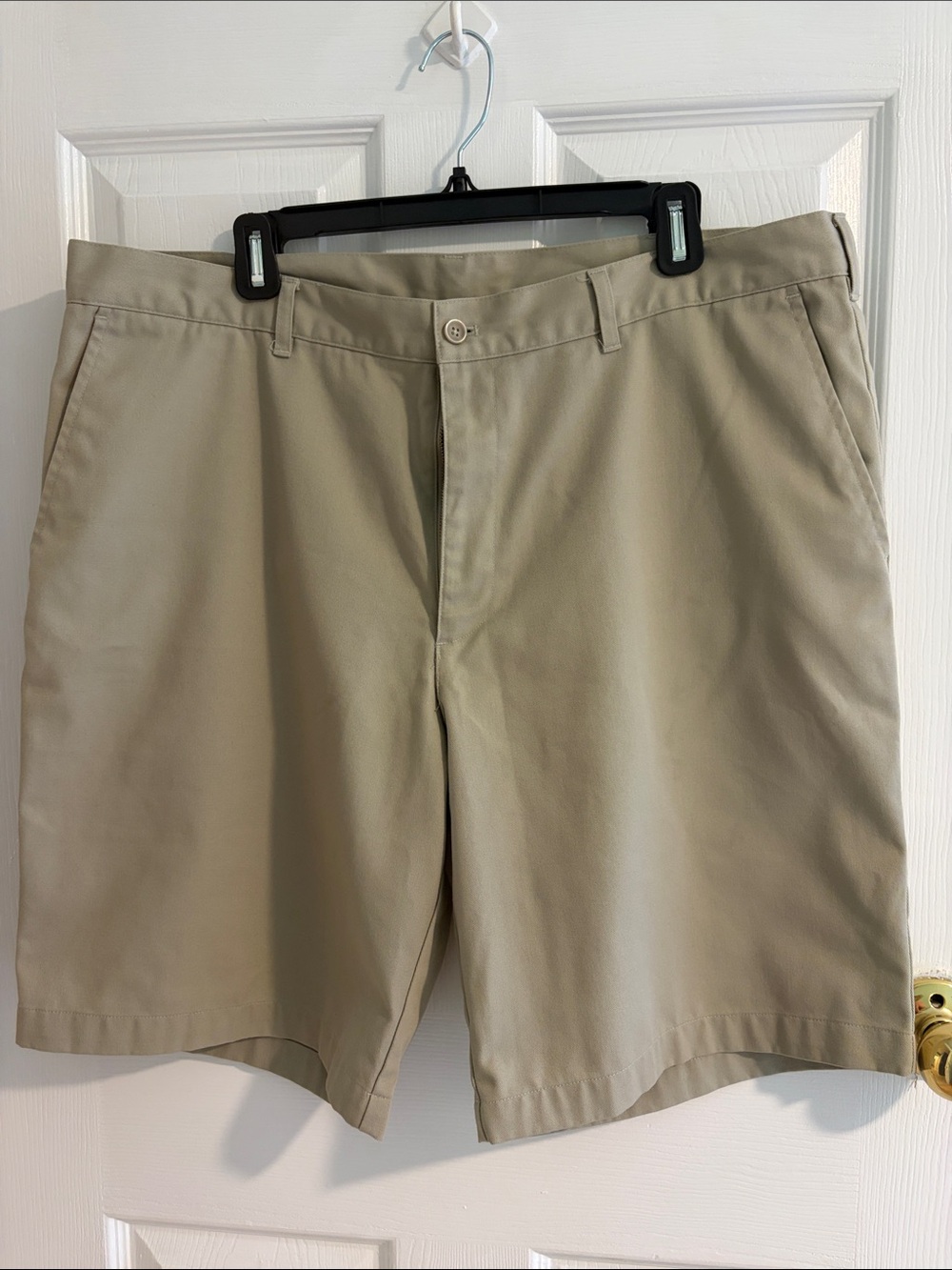 Men's Flat Front Shorts in Khaki - Classic Everyday Style